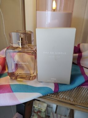 Eau So Simple Eau de Parfum - Pink Glass Bottle